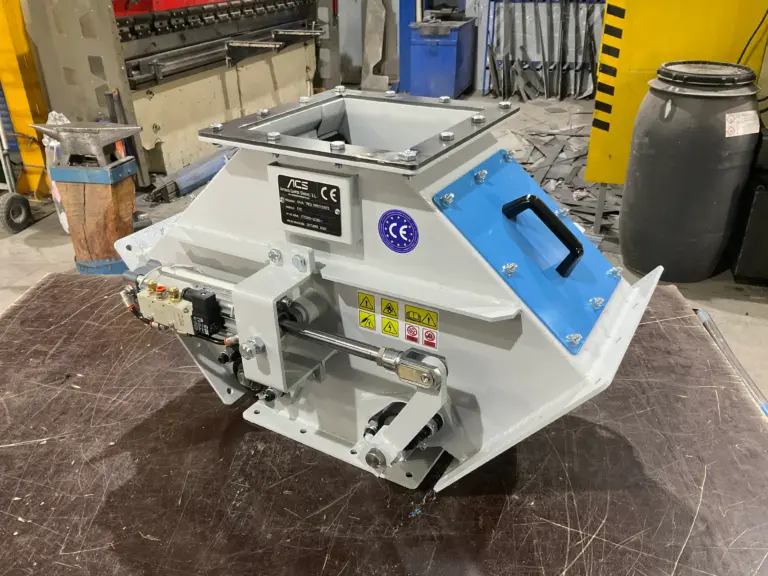 Caja de tres direcciones 1